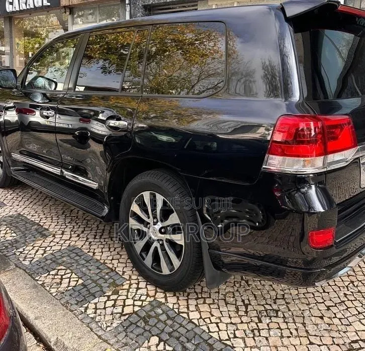 Toyota Land Cruiser 2011 Noir
