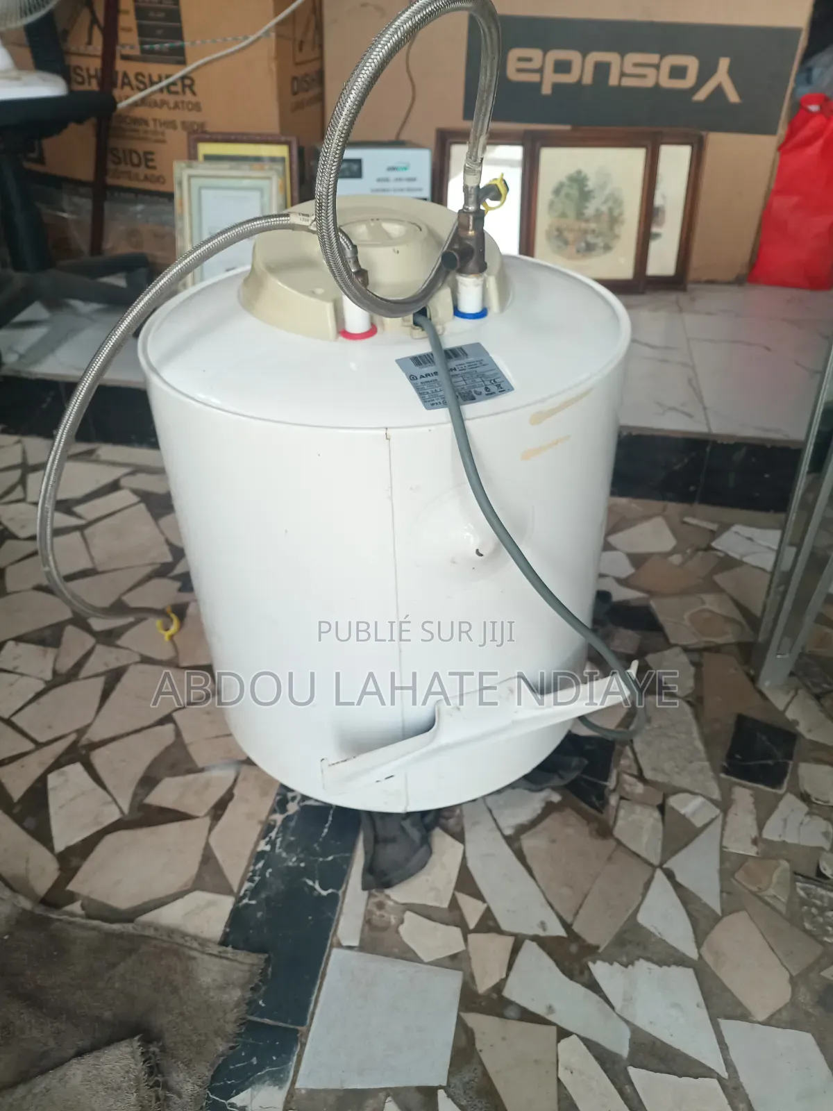 Chauff Au .Ariston 50litre Venant Italy