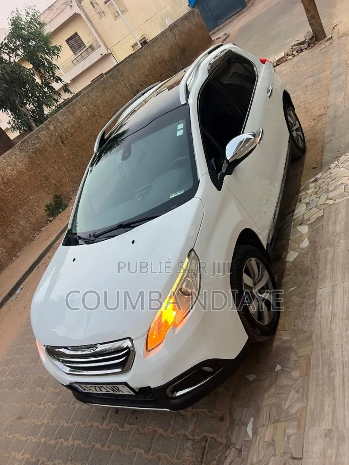 Peugeot 2008 2016 Blanc cassé