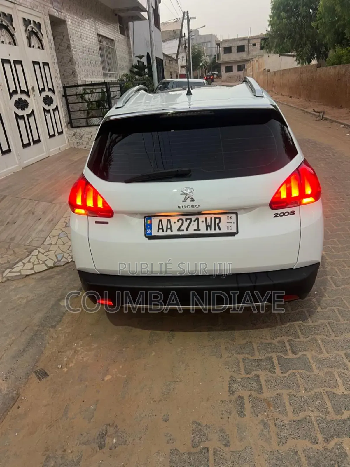 Peugeot 2008 2016 Blanc cassé