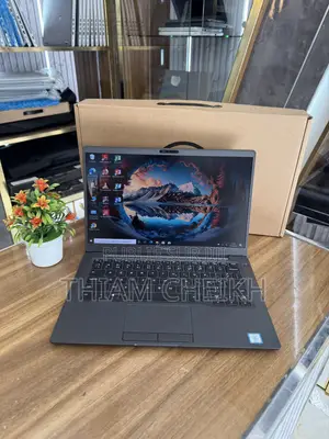Ordinateur portable Dell Latitude 7400 8GB Intel Core i5 SSD 256GB