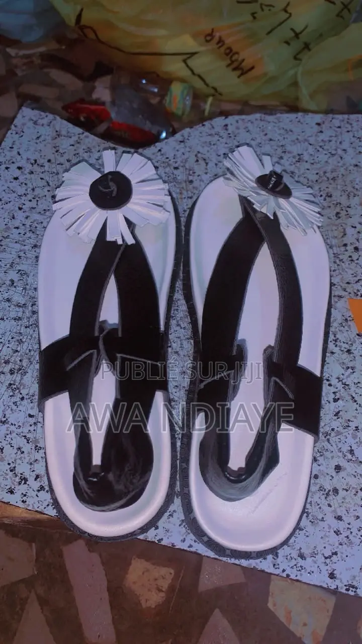 Chaussures De Classe
