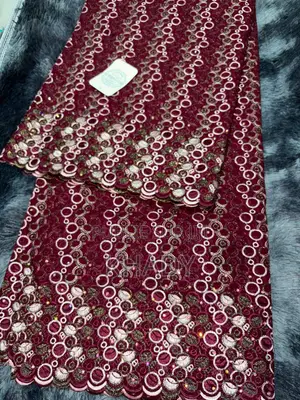 Tissu Broderie