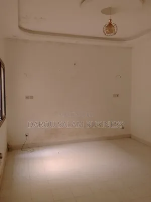 Studio dans Yoff Layén à Louer