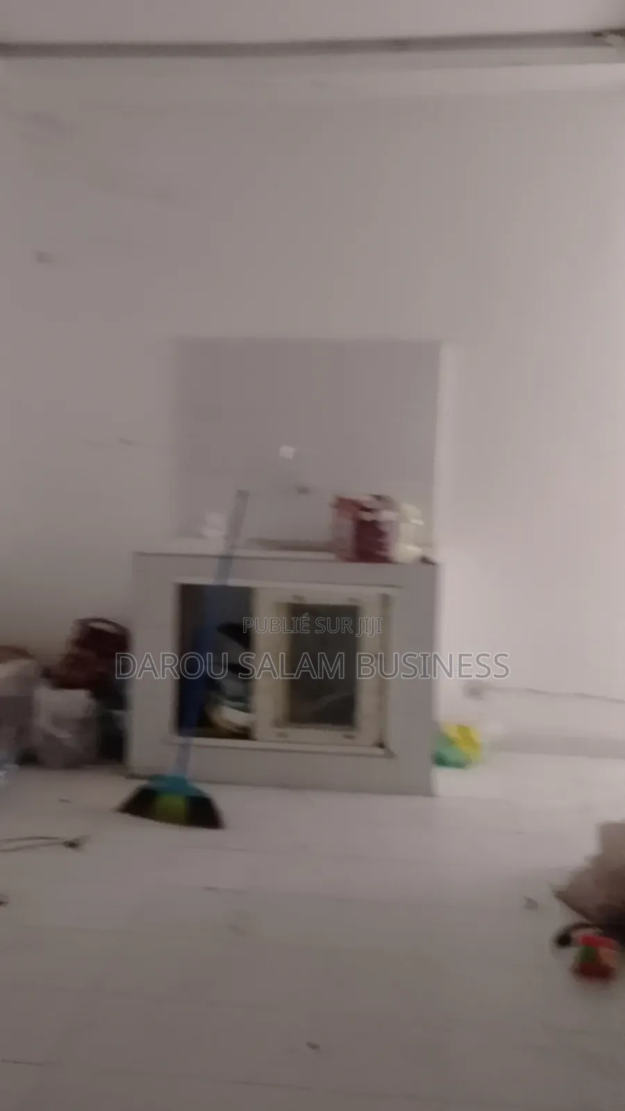 Studio dans Yoff Layén à Louer
