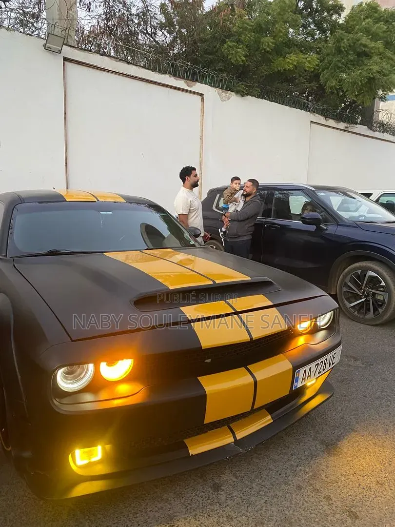 Dodge Challenger 2016 Jaune