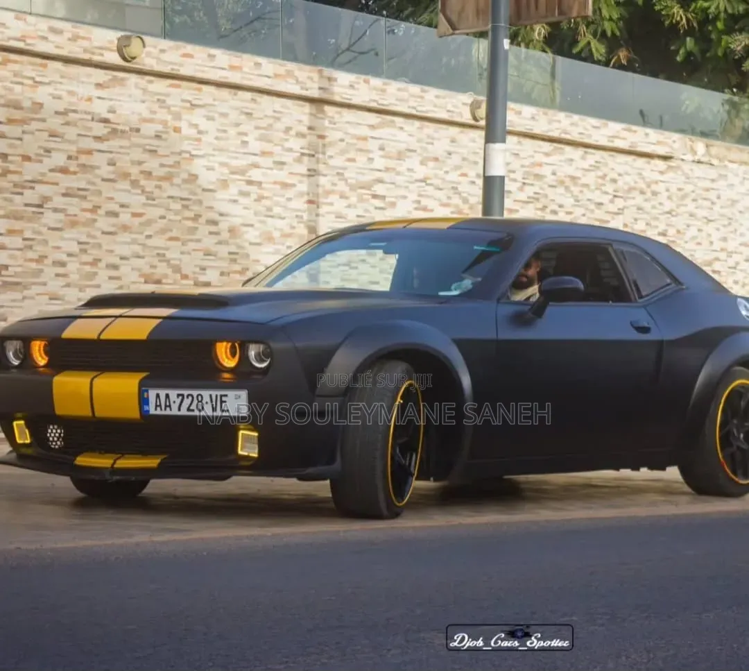 Dodge Challenger 2016 Jaune