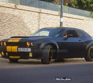 Dodge Challenger 2016 Jaune