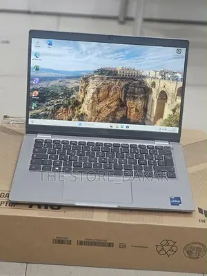 Ordinateur portable Dell Latitude 5330 16GB Intel Core i5 SSD 256GB