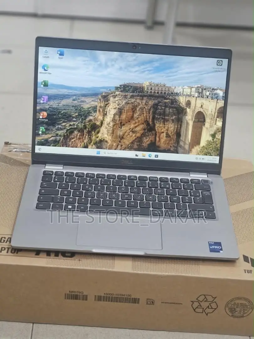 Ordinateur portable Dell Latitude 5330 16GB Intel Core i5 SSD 256GB
