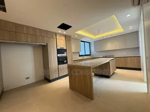 4chbre Appartement dans Fallou Gassama, Almadies à Louer