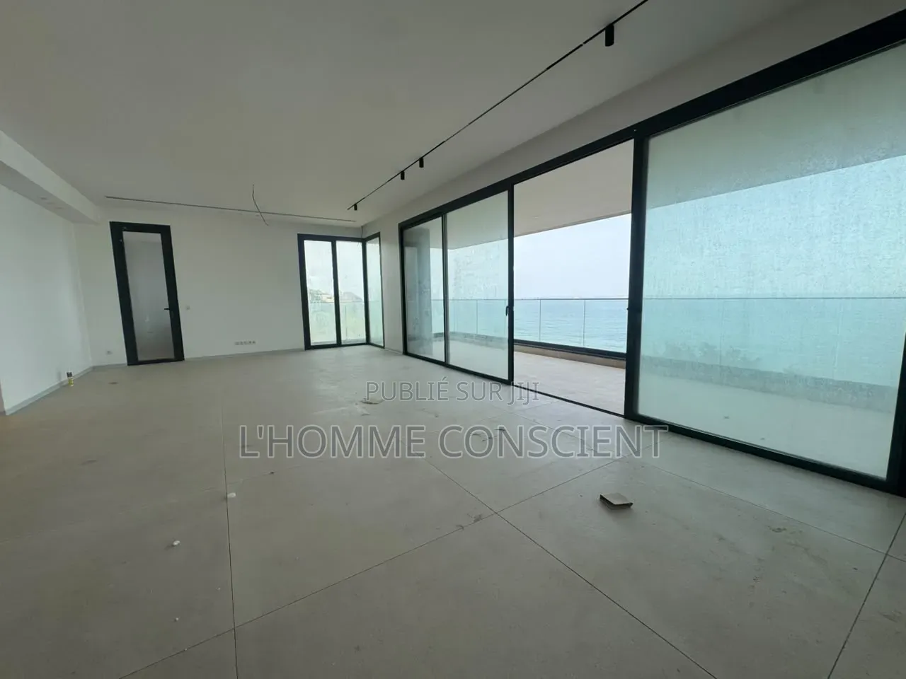 4chbre Appartement dans Fallou Gassama, Almadies à Louer