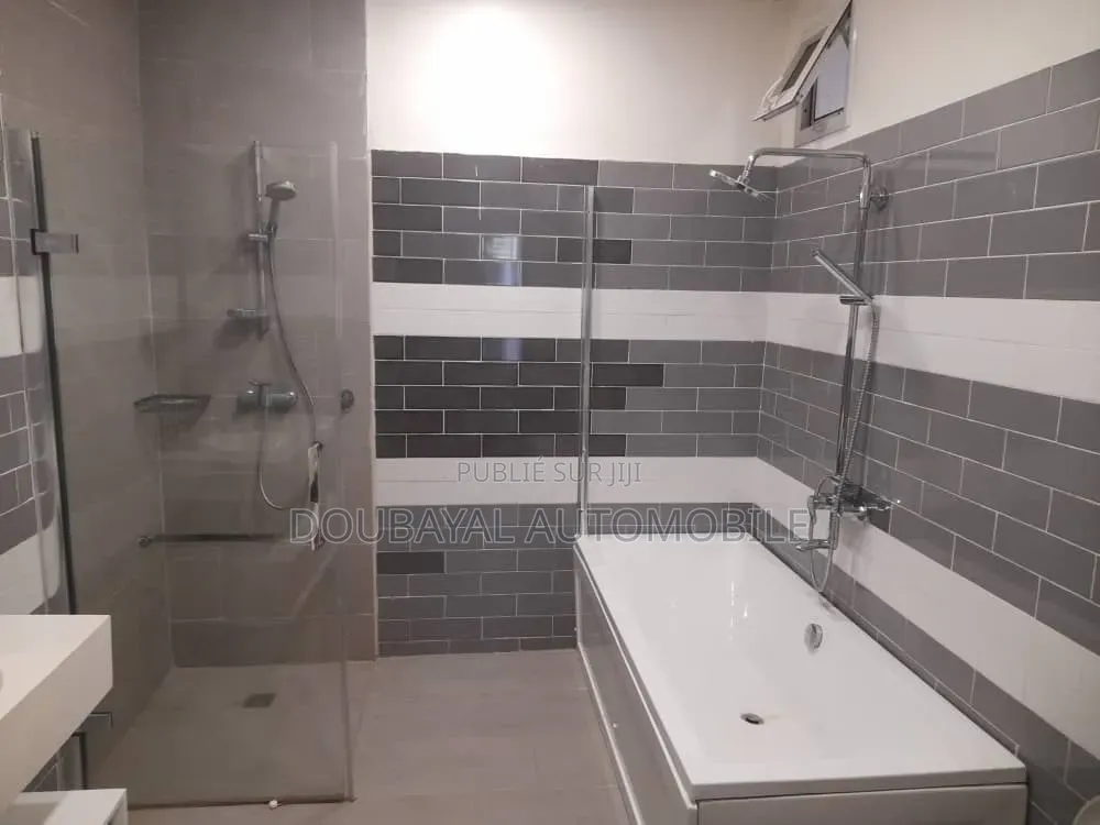 Meublé 3chbre Villa dans Villa À Vendre Saly, Thiès Sud à Vendre