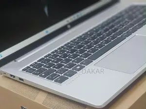 Ordinateur portable HP ProBook 450 G9 16GB Intel Core i7 SSD 512GB