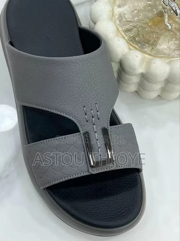 Vendeuse Chaussures Et Jus