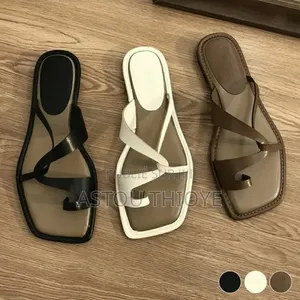 Vendeuse Chaussures Et Jus