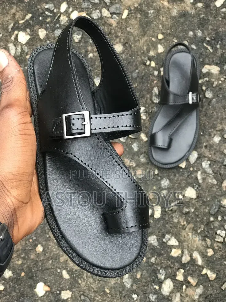 Vendeuse Chaussures Et Jus