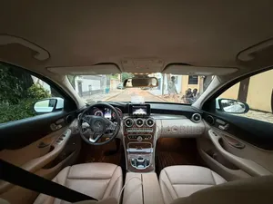 Mercedes-Benz C300 2017 Blanc