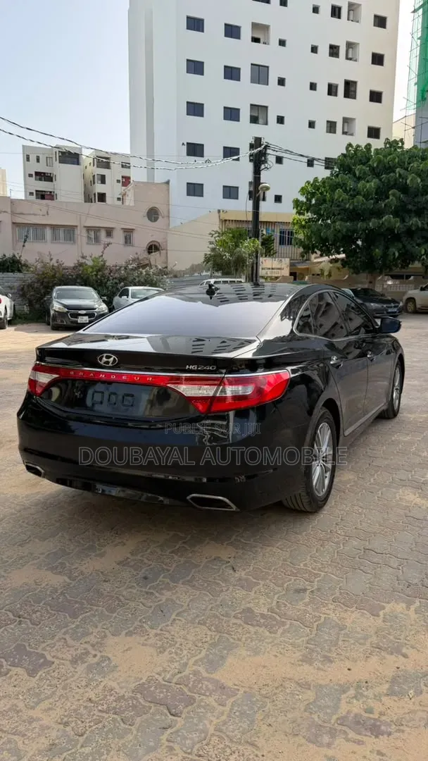 Hyundai Grandeur 2016 Noir Mat