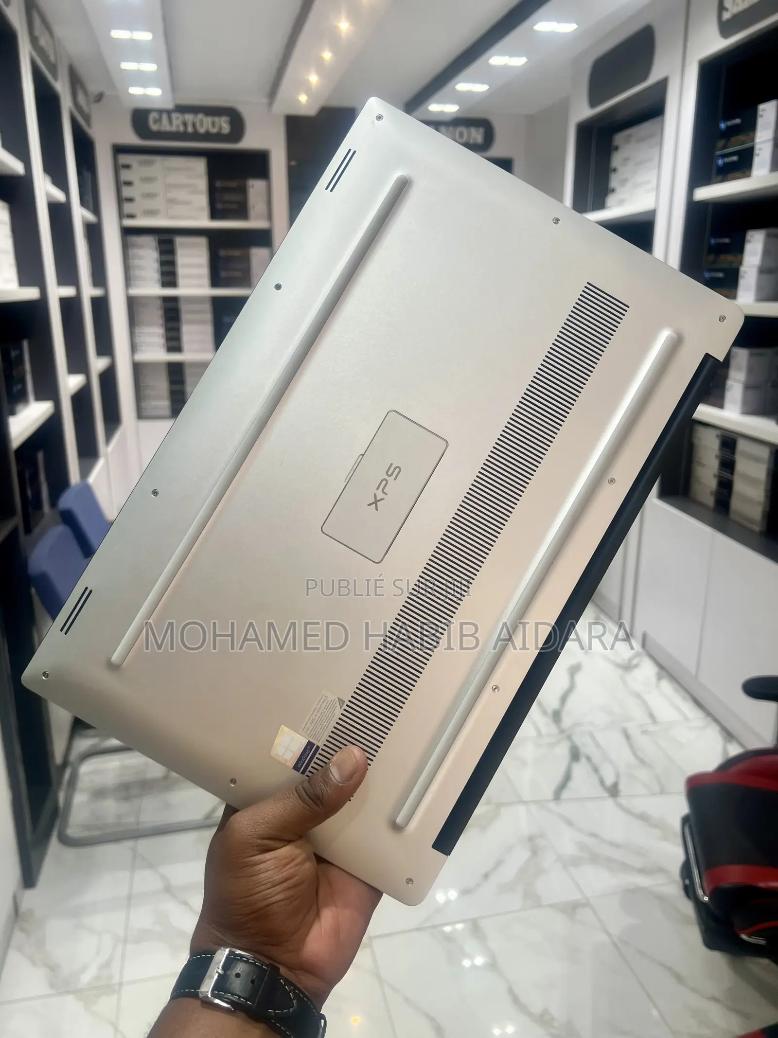 Ordinateur portable Dell XPS 15 7590 16GB Intel Core i5 SSD 500GB