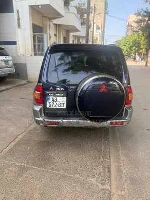 Mitsubishi Pajero 2006 Bleu