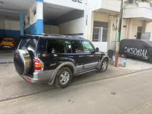 Mitsubishi Pajero 2006 Bleu