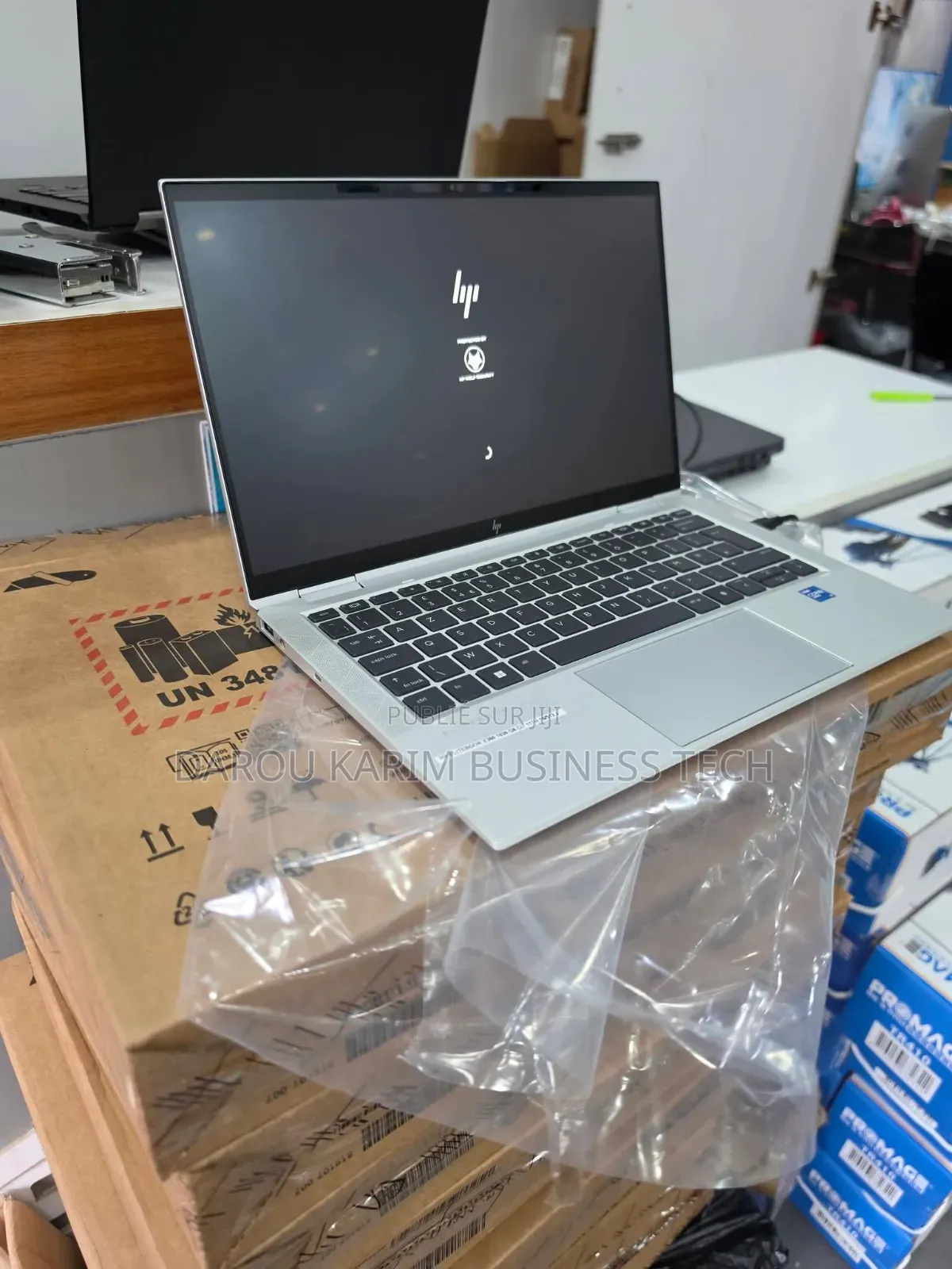 Nouveau HP EliteBook 1040 G8 16GB Intel Core i7 SSD 512GB