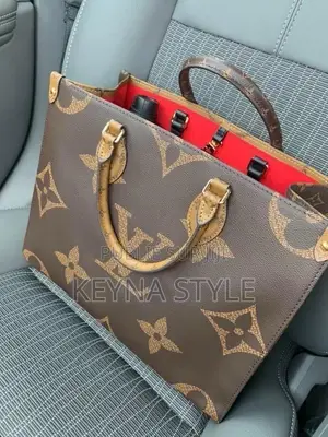 Sac Fourre Tout Louis Vuitton