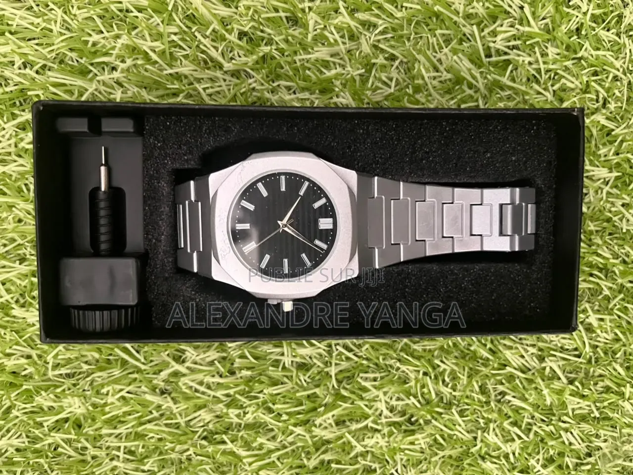 Montre Polycarbone Homme /Femme – Élégante & Résistante
