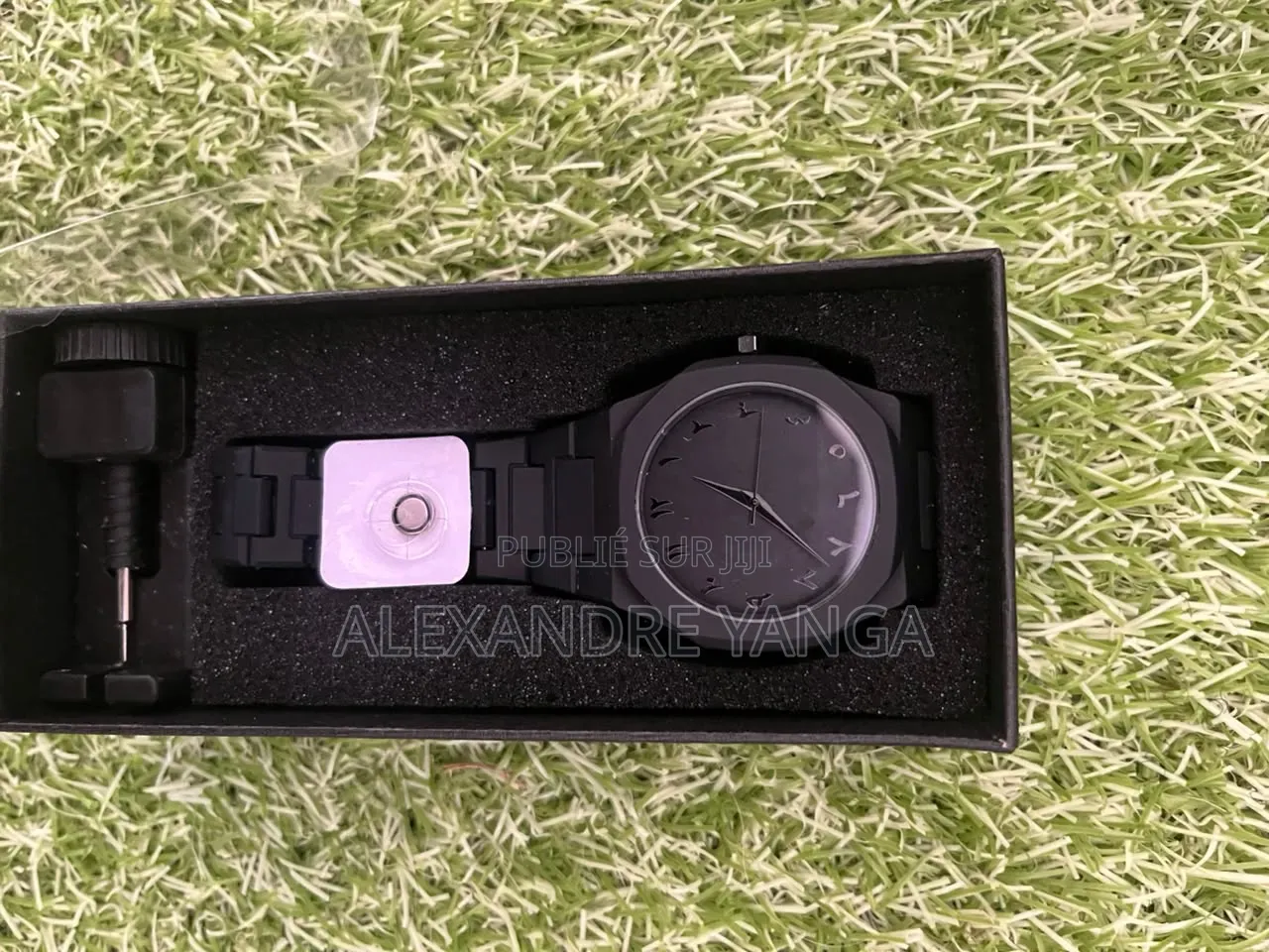 Montre Polycarbone Homme /Femme – Élégante & Résistante