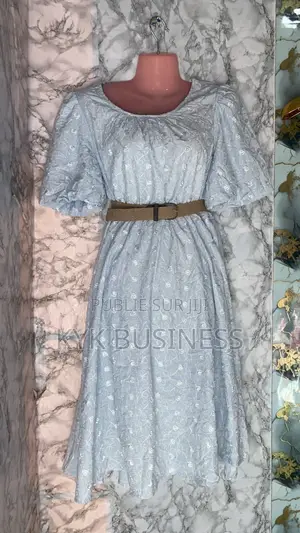 Des Robes Fripperie À Partir De 1.500f
