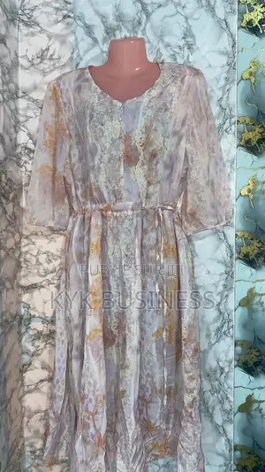 Des Robes Fripperie À Partir De 1.500f