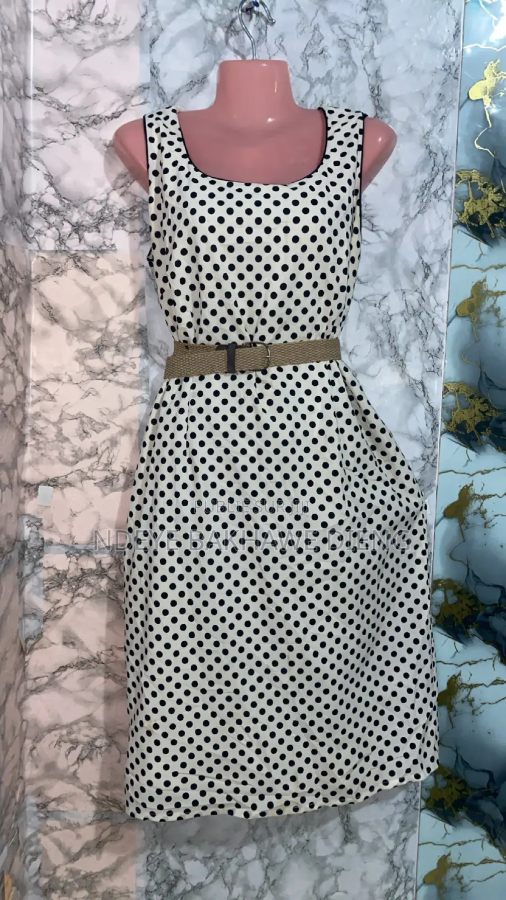 Des Robes Fripperie À Partir De 1.500f