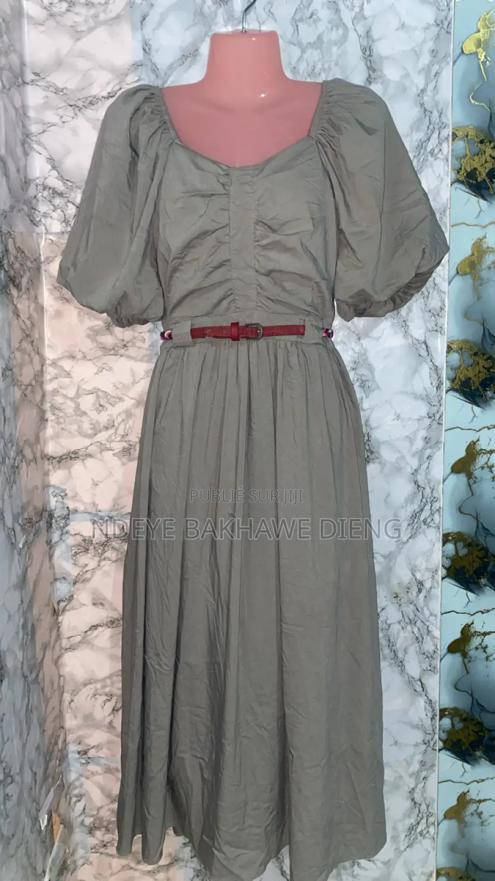 Des Robes Fripperie À Partir De 1.500f