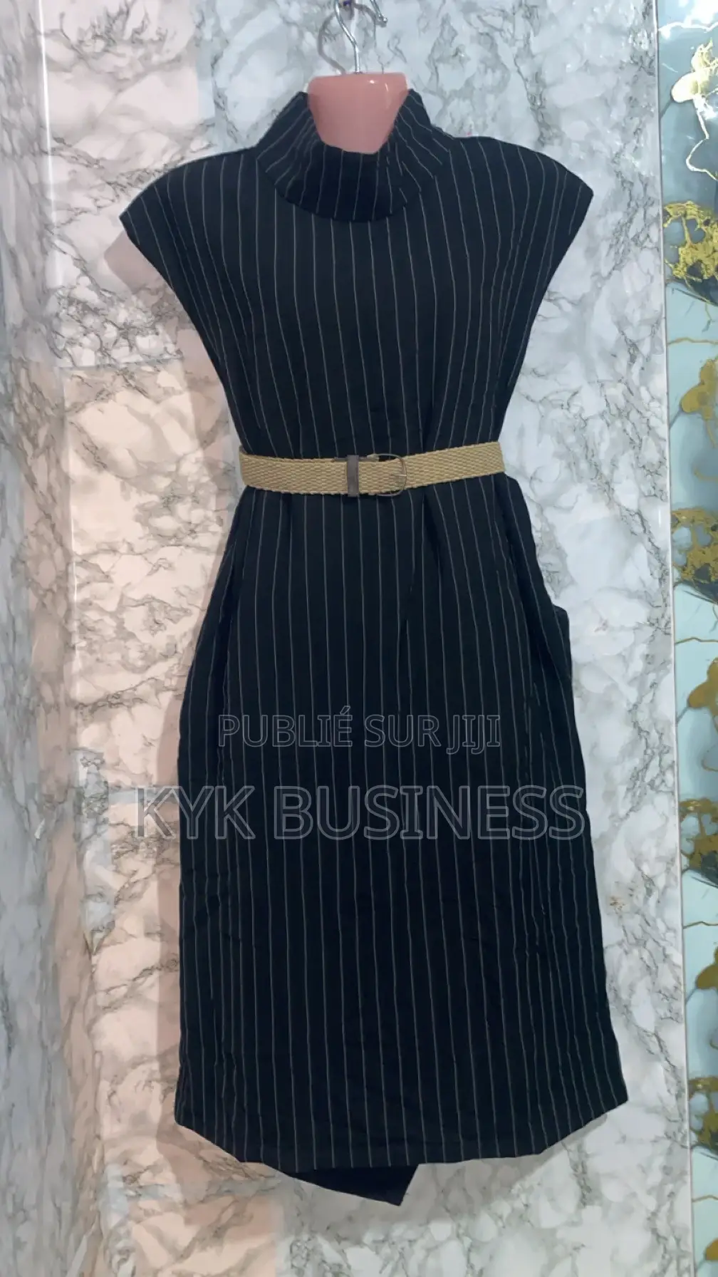 Des Robes Fripperie À Partir De 1.500f