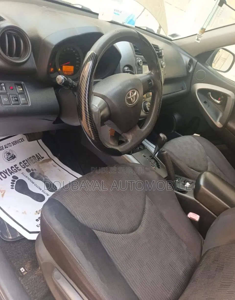 Toyota RAV4 2012