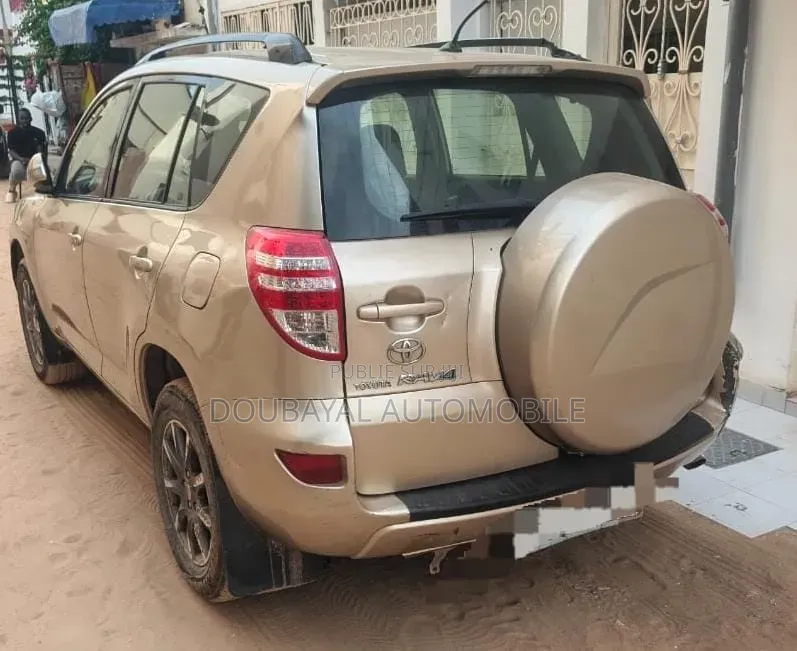 Toyota RAV4 2012