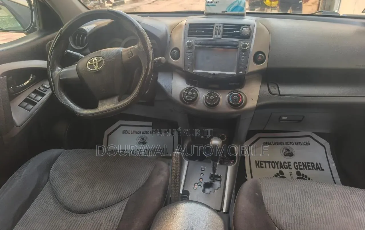 Toyota RAV4 2012