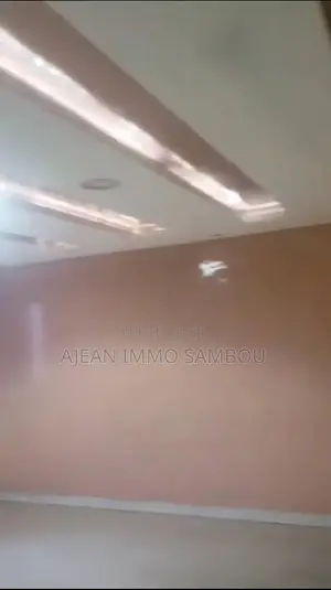 2chbre Appartement dans Yoff à Louer