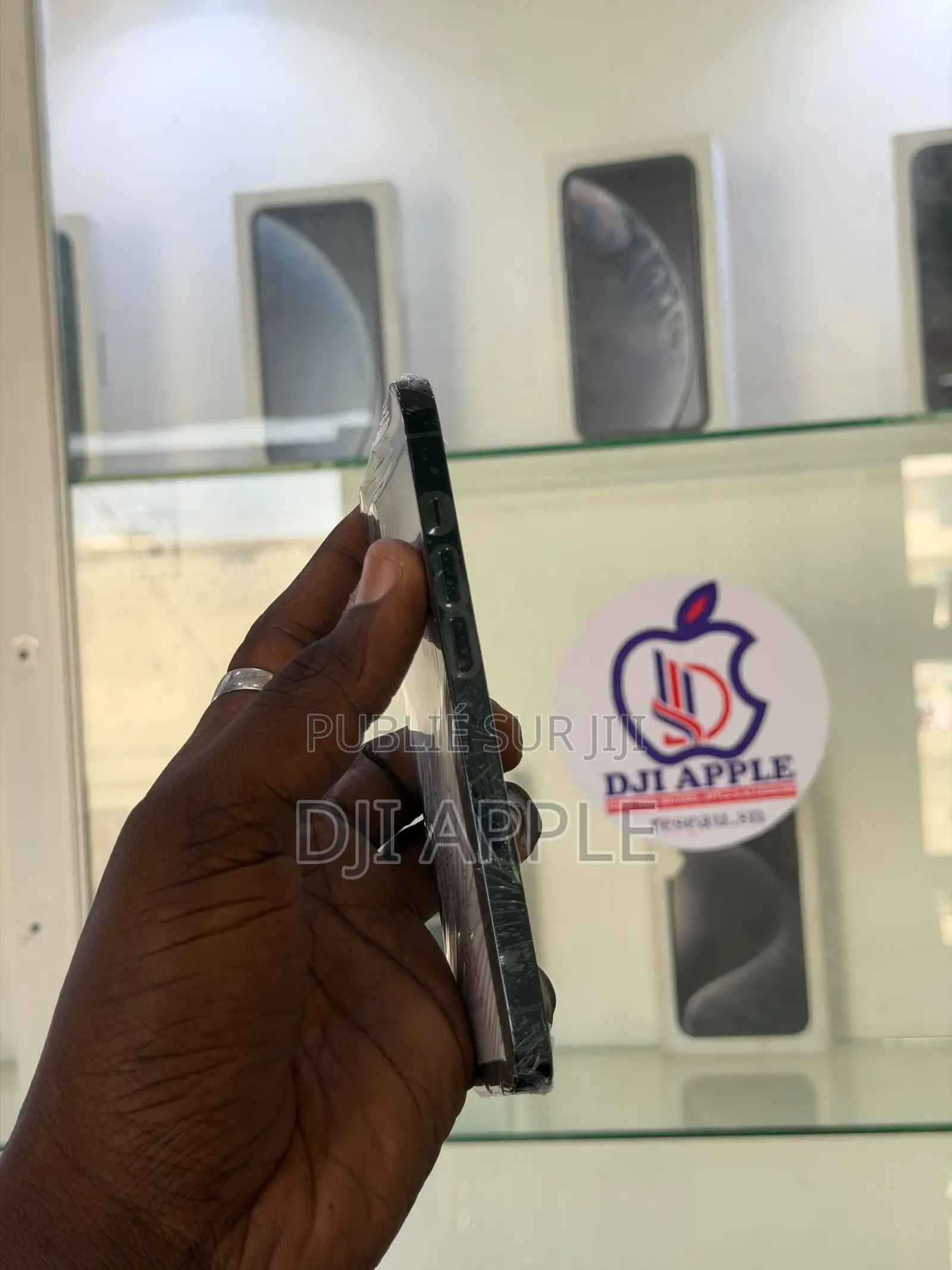 Nouveau Apple iPhone 13 Pro 128 GB Vert