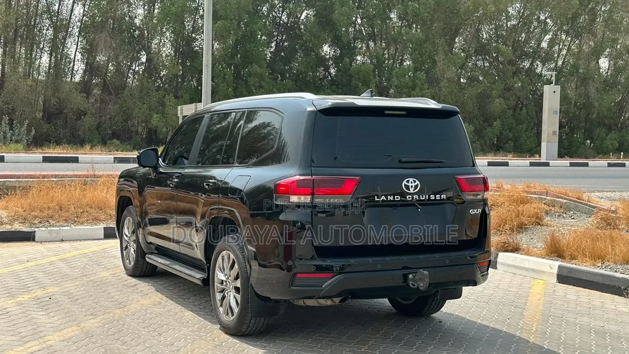 Toyota Land Cruiser Prado 2024 Noir Mat