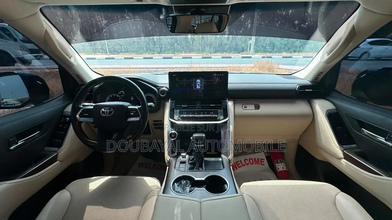 Toyota Land Cruiser Prado 2024 Noir Mat
