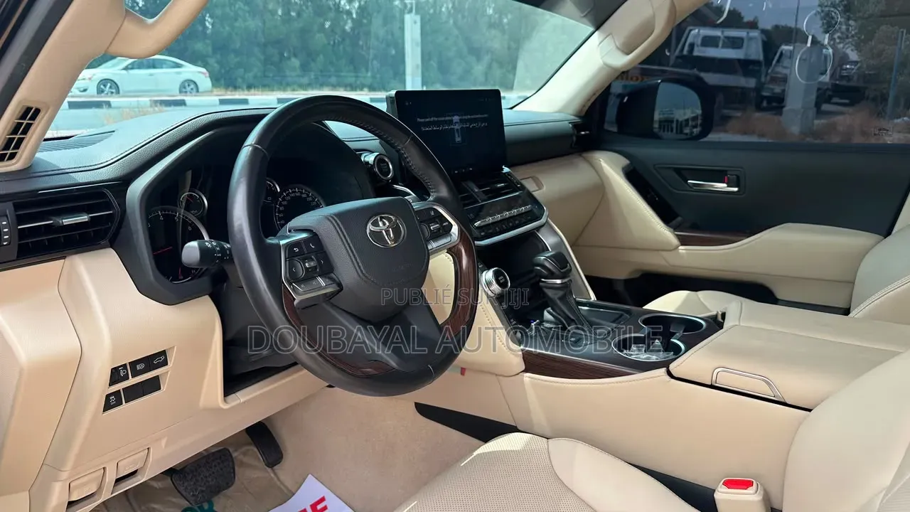 Toyota Land Cruiser Prado 2024 Noir Mat