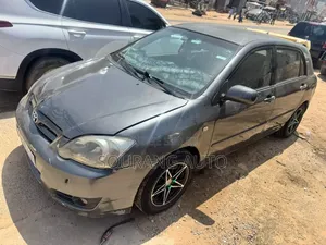 Toyota Corolla 1.4 D-4D 2006 Gris