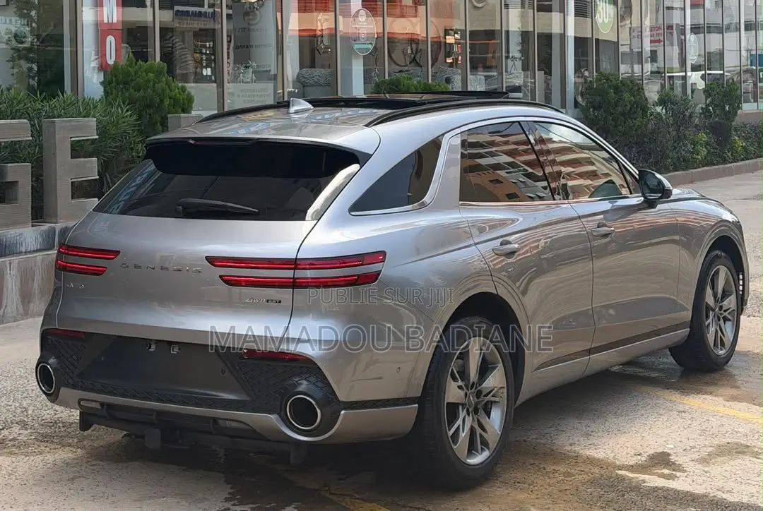 Hyundai Genesis 2022 Gris