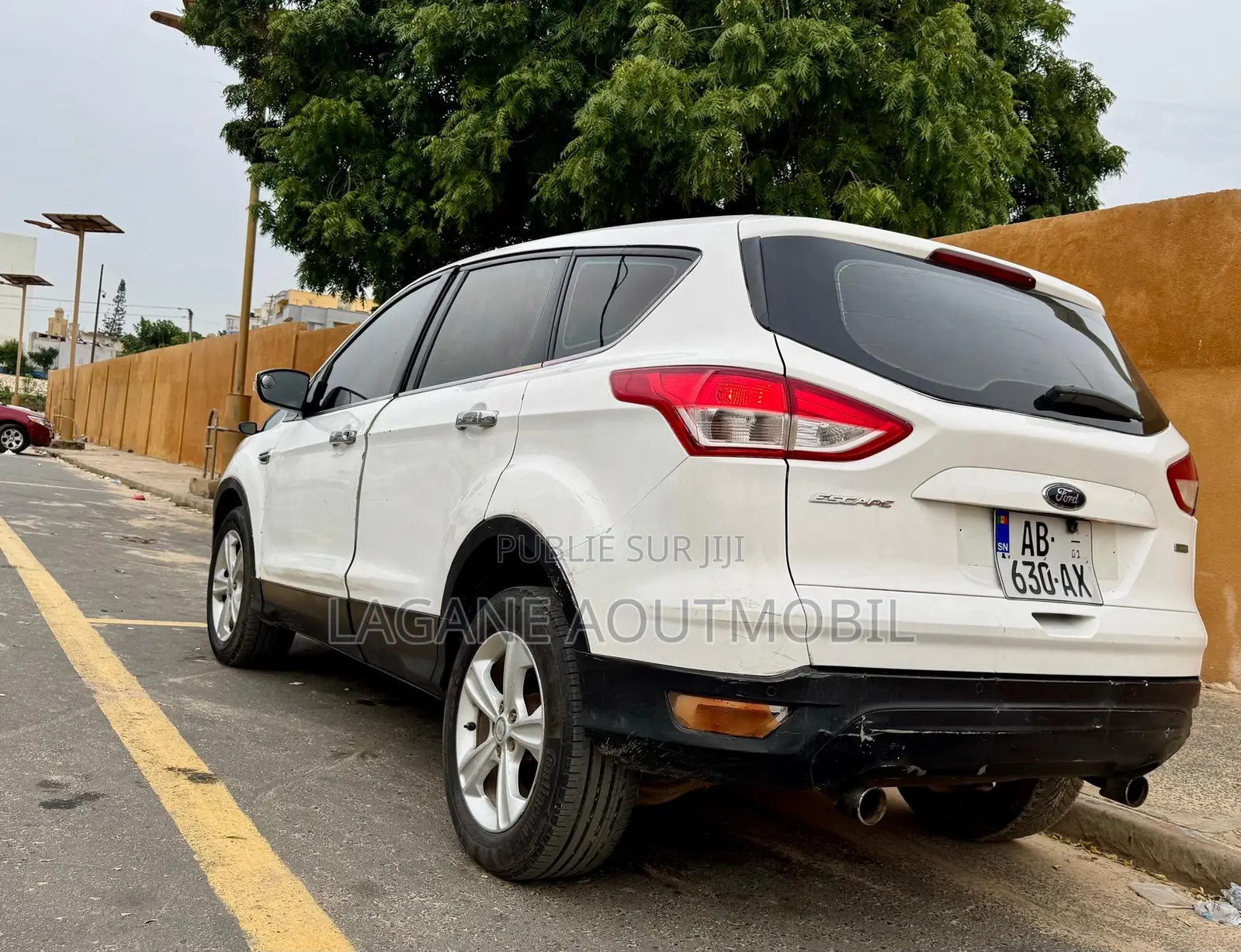 Ford Escape SE 4dr SUV AWD (1.6L 4cyl Turbo 6A) 2015 Blanc