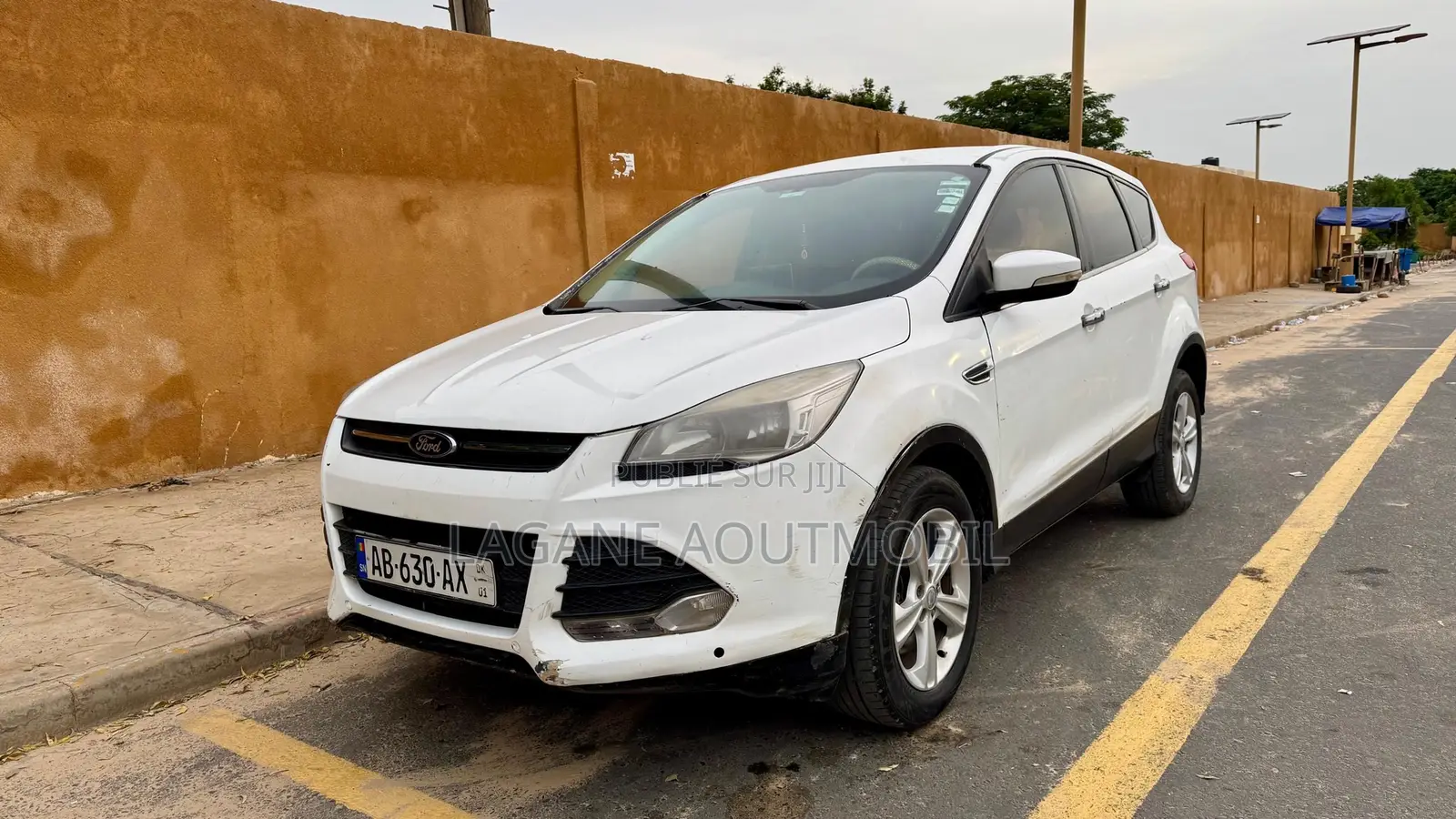 Ford Escape SE 4dr SUV AWD (1.6L 4cyl Turbo 6A) 2015 Blanc