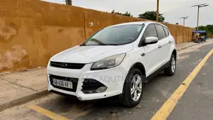 Ford Escape SE 4dr SUV AWD (1.6L 4cyl Turbo 6A) 2015 Blanc