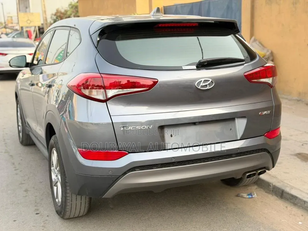 Hyundai Tucson 2017 Gris