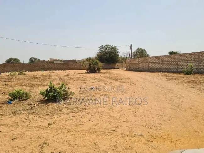 Terrain À Vendre À Niacourab
